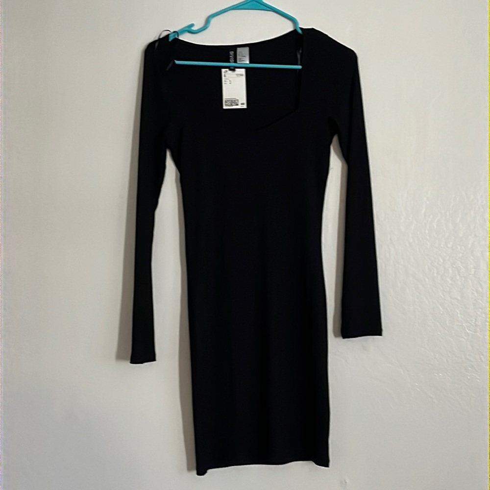 Black dress size small